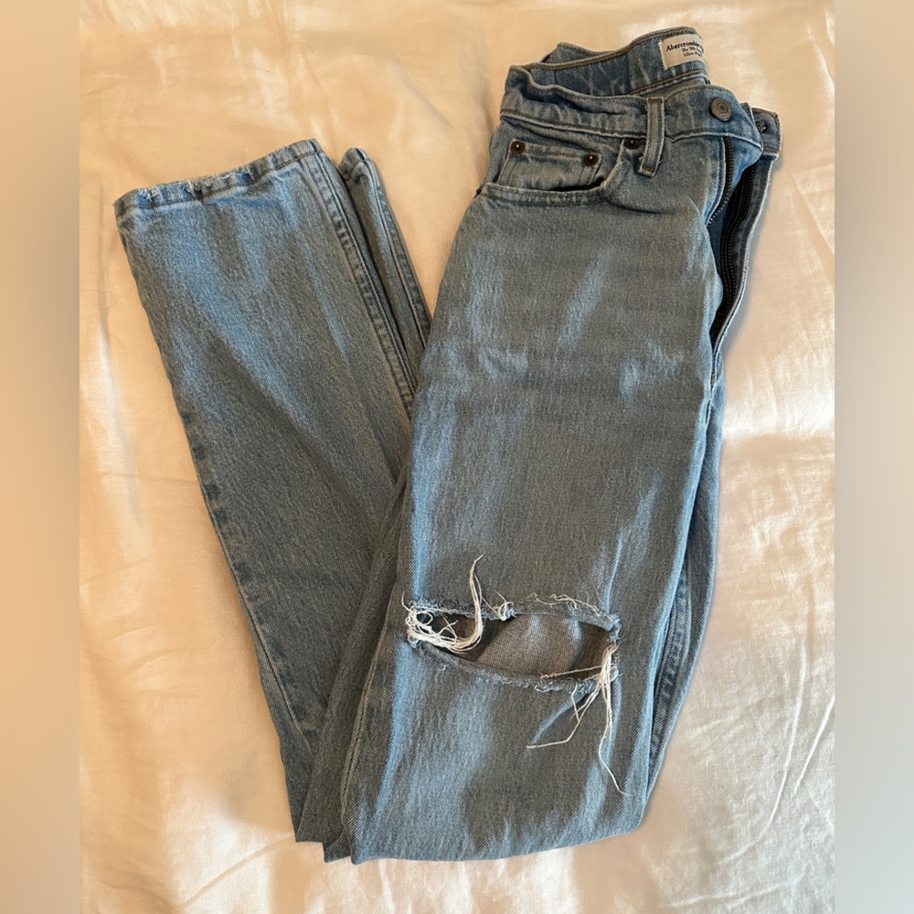 Abercrombie & Fitch Curve Love 90’s Straight Ultra High Rise Jeans